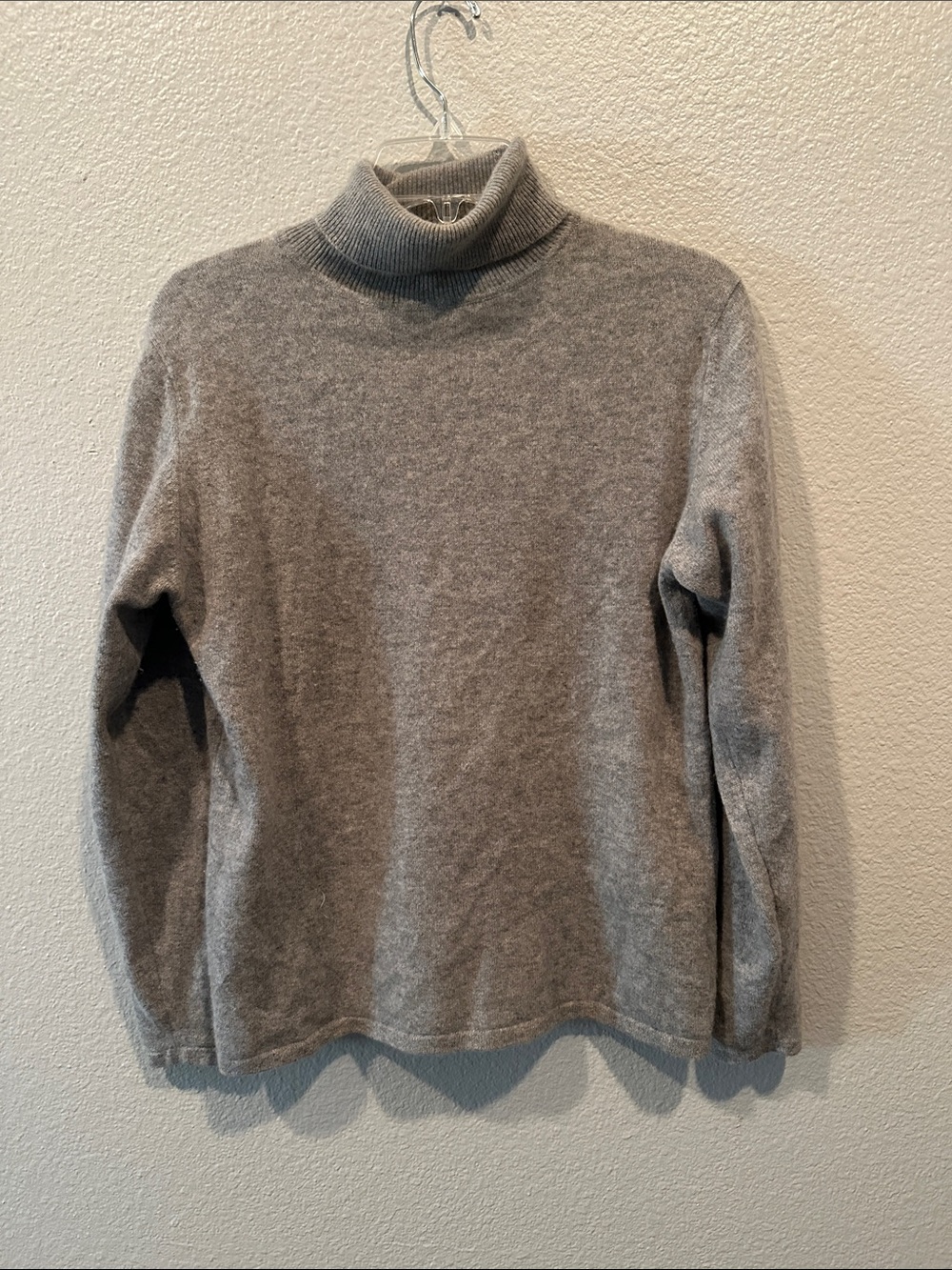 Charter Club 100% Cashmere Gray Turtleneck Sweater Size M